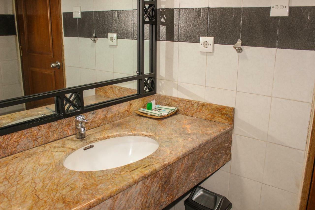 Parkside Nuansa Maninjau Resort מראה חיצוני תמונה