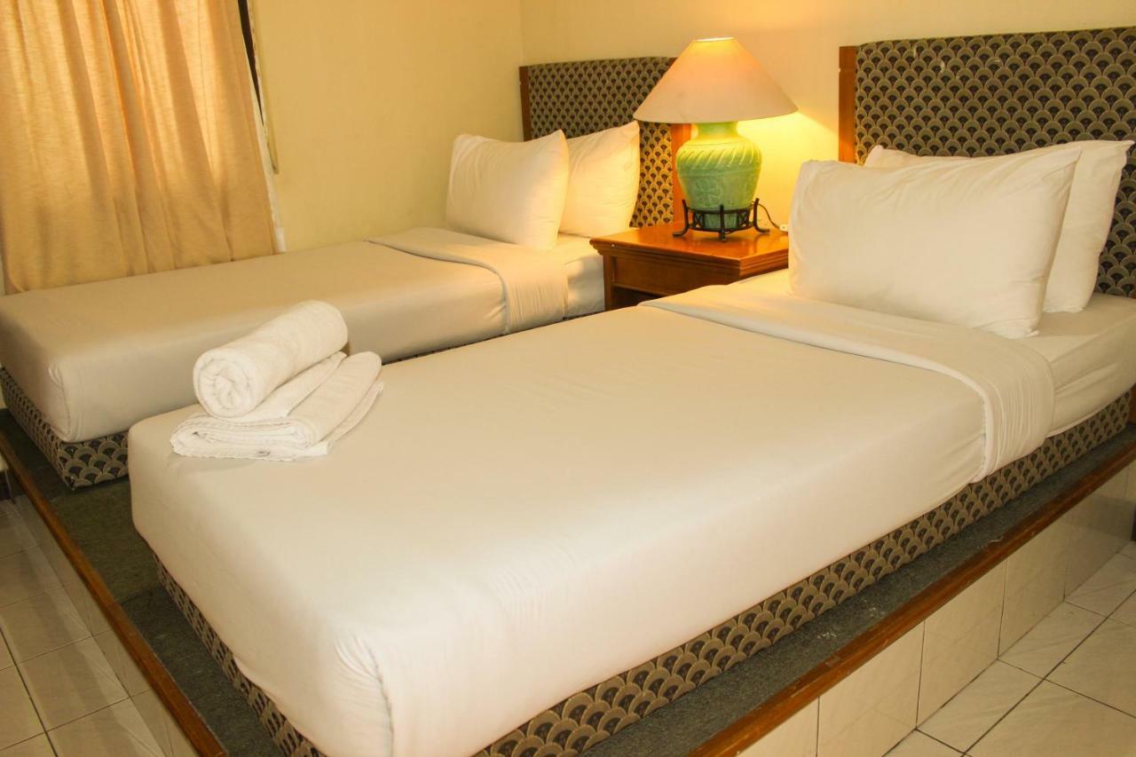 Parkside Nuansa Maninjau Resort מראה חיצוני תמונה
